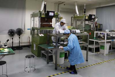 1538032784475242.jpg SMD02-3V6A1302.jpg